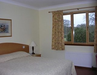 Imagen de la habitación del Hotel Ballathie Sportsmans Lodge. Foto 2