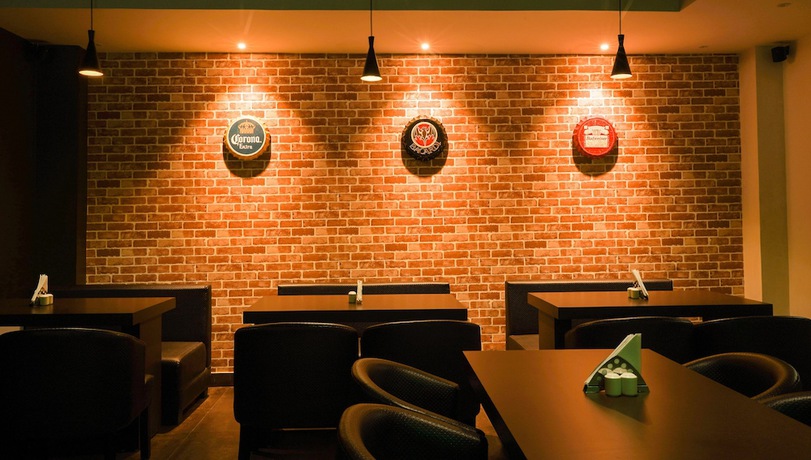 Imagen del bar/restaurante del Hotel Ballerina. Foto 4