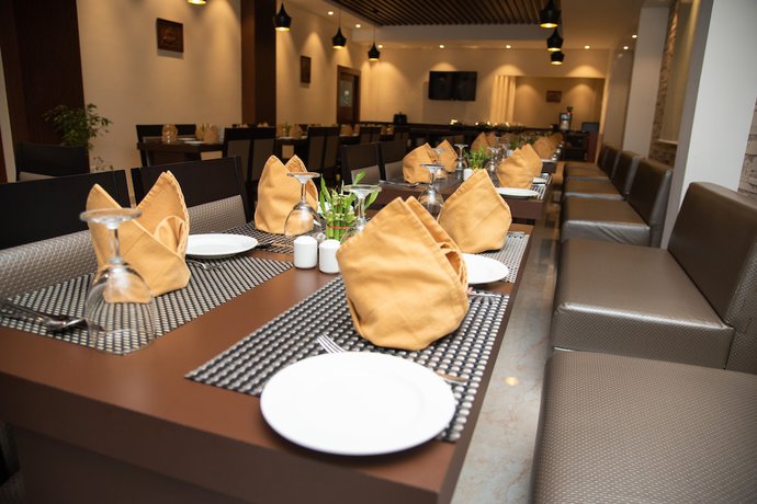 Imagen del bar/restaurante del Hotel Ballerina. Foto 8