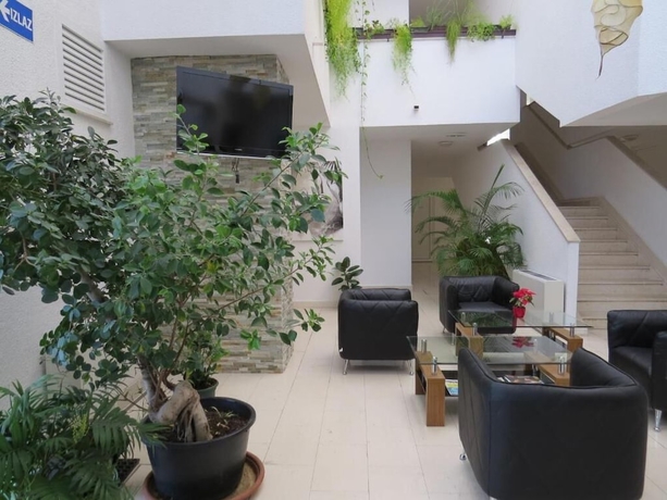 Imagen de los interiores del Hotel Ballet School. Foto 14