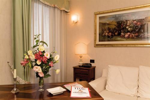 Imagen de la habitación del Hotel Balletti Palace. Foto 8