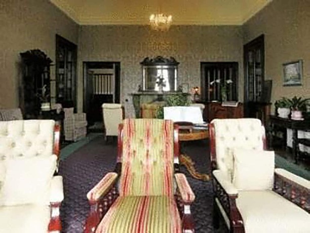 Imagen del bar/restaurante del Hotel Ballinalacken castle country house hotel. Foto 3