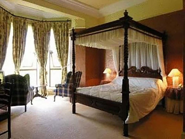Imagen de la habitación del Hotel Ballinalacken castle country house hotel. Foto 13