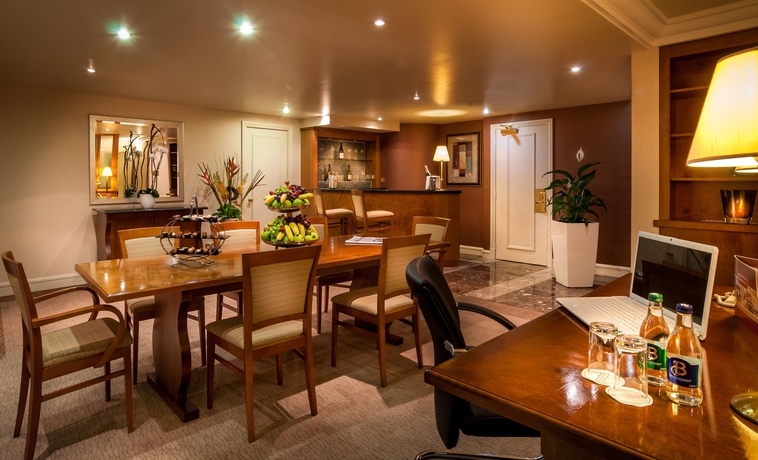 Imagen de la habitación del Hotel Ballsbridge. Foto 15