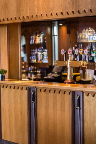Imagen del bar/restaurante del Hotel Ballygally Castle. Foto 4