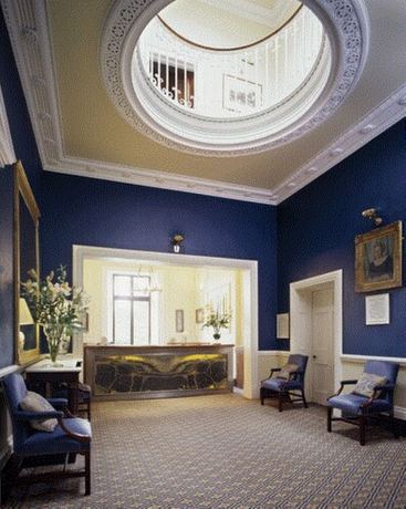 Imagen de los interiores del Hotel Ballymascanlon And Golf Resort. Foto 16