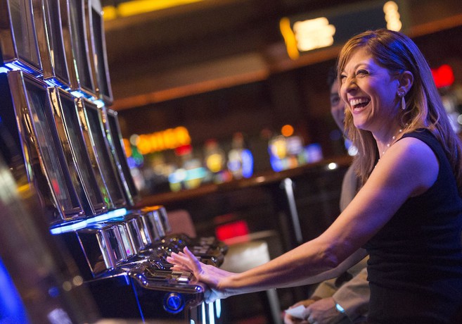 Imagen de los interiores del Hotel Bally\'s Twin River Lincoln Casino and. Foto 17