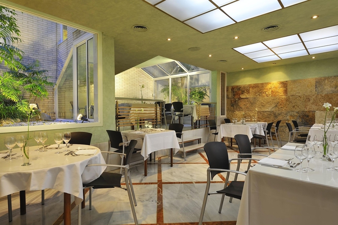 Imagen del bar/restaurante del Hotel Balmes, Eixample. Foto 3