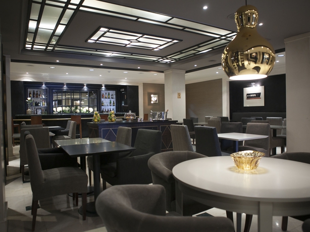 Imagen del bar/restaurante del Hotel Balmoral, Gracia. Foto 7