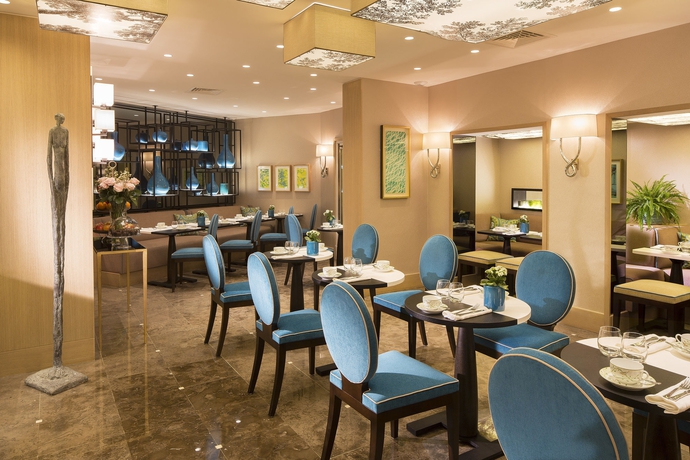 Imagen del bar/restaurante del Hotel Balmoral, París. Foto 2