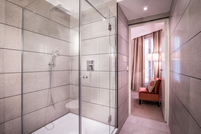 Imagen de la habitación del Hotel Balmoral, París. Foto 6