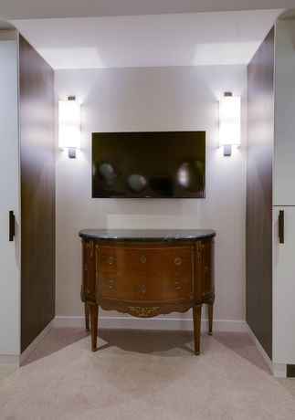 Imagen de la habitación del Hotel Balmoral, París. Foto 7