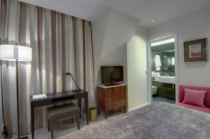 Imagen de la habitación del Hotel Balmoral, París. Foto 14