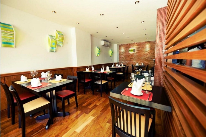 Imagen general del Hotel Balmoral Plaza, Montevideo. Foto 4