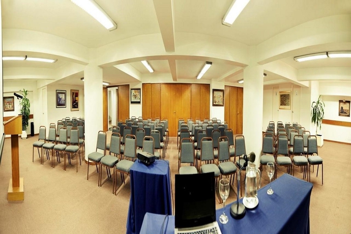 Imagen general del Hotel Balmoral Plaza, Montevideo. Foto 15