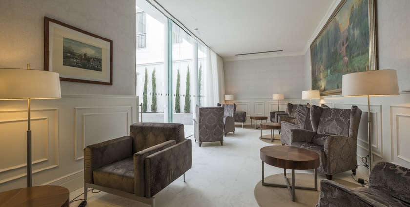 Imagen de los interiores del Hotel Balneari Termes Orion. Foto 10