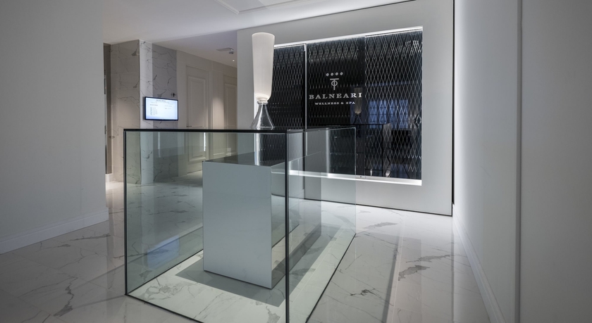 Imagen de los interiores del Hotel Balneari Termes Orion. Foto 17