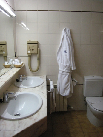 Imagen de la habitación del Hotel Balneari Termes Victòria. Foto 13