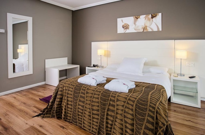 Imagen de la habitación del Hotel Balneario Alhama De Aragon. Foto 7