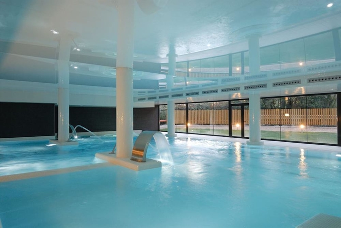 Imagen de la piscina del Hotel Balneario Alhama De Aragon. Foto 17