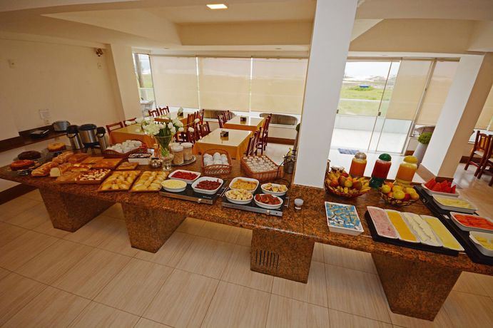 Imagen del bar/restaurante del Hotel Balneario Cabo Frio. Foto 3