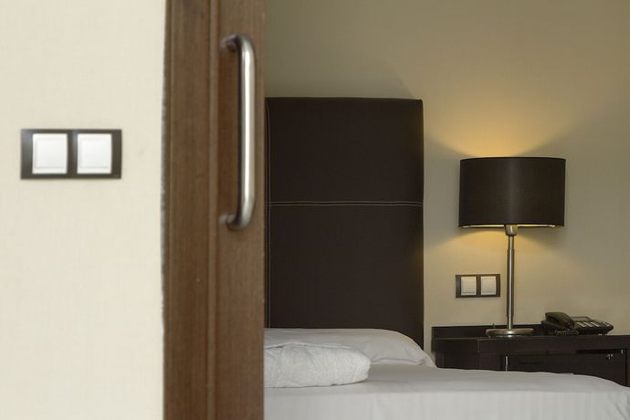 Imagen de la habitación del Hotel Balneario Carlos III. Foto 11