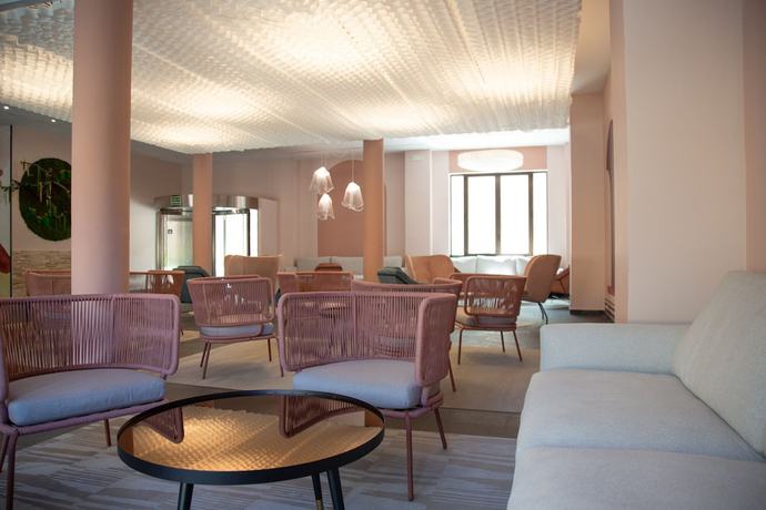 Imagen de los interiores del Hotel Balneario Carlos III. Foto 14