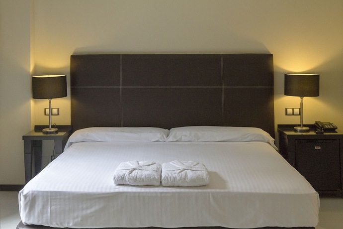 Imagen de la habitación del Hotel Balneario Carlos III. Foto 13