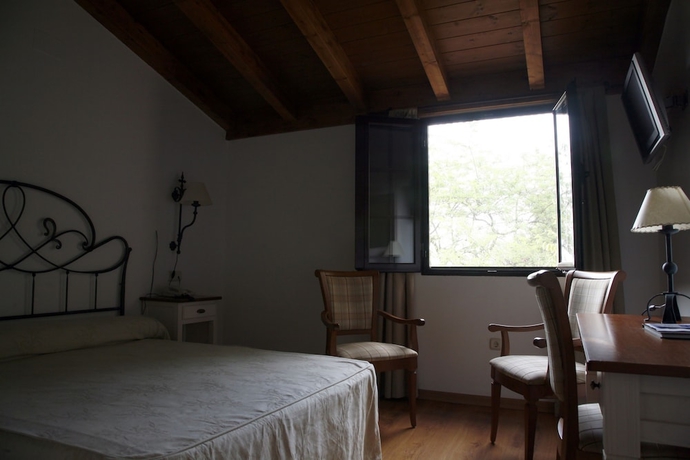Imagen de la habitación del Hotel Balneario Cervantes. Foto 4