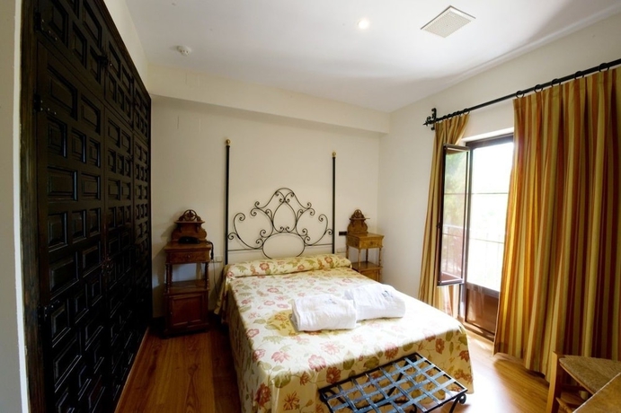 Imagen de la habitación del Hotel Balneario Cervantes. Foto 6