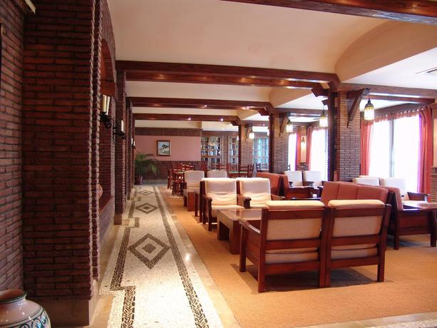 Imagen de los interiores del Hotel Balneario De Alicún De Las Torres. Foto 10