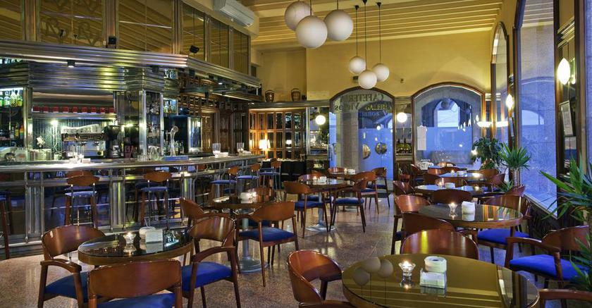 Imagen del bar/restaurante del Hotel Balneario De Carballo. Foto 3