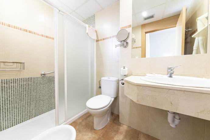 Imagen de la habitación del Hotel Balneario De Fitero - Hotel Bécquer. Foto 12