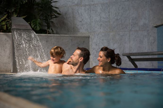 Imagen de la piscina del Hotel Balneario De Fitero - Hotel Bécquer. Foto 14