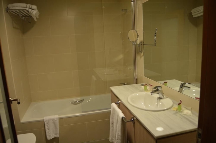 Imagen de la habitación del Hotel Balneario De Gravalos. Foto 4