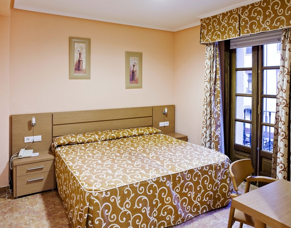 Imagen de la habitación del Hotel Balneario De La Virgen. Foto 4