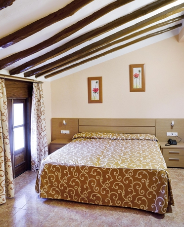 Imagen de la habitación del Hotel Balneario De La Virgen. Foto 5