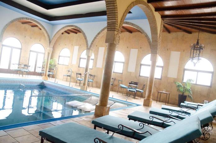 Imagen de los interiores del Hotel Balneario De Marmolejo. Foto 11