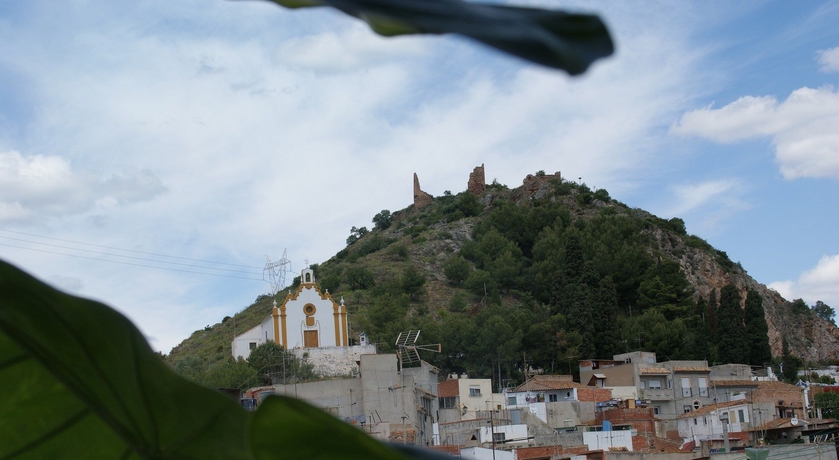 Imagen de los exteriores del Hotel Balneario De Villavieja. Foto 5
