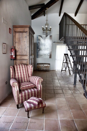 Imagen de los interiores del Hotel Balneario De Zújar. Foto 15