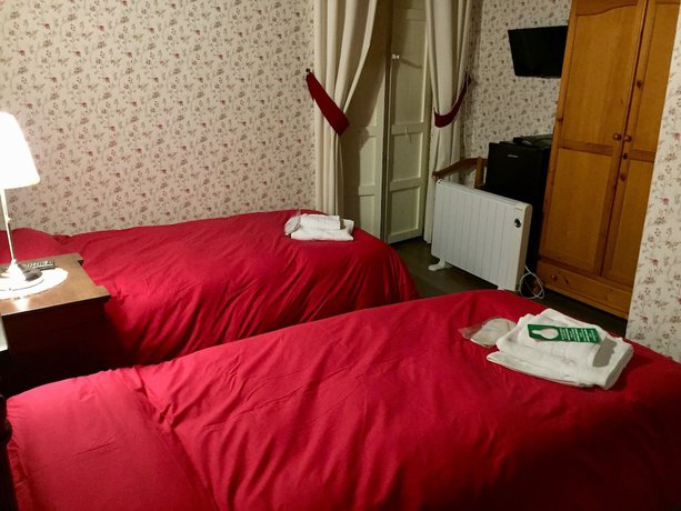 Imagen de la habitación del Hotel Balneario La Encarnaci&oacute;n, Los Alc&aacute;zares. Foto 18