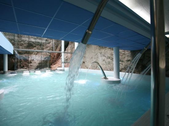 Imagen de los interiores del Hotel Balneario La Hermida. Foto 10