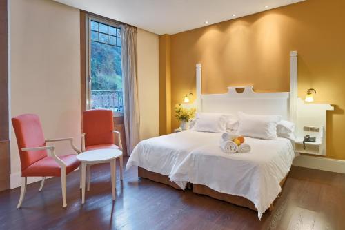 Imagen de la habitación del Hotel Balneario La Hermida. Foto 6