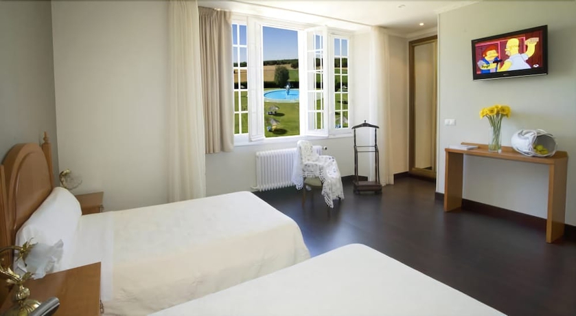 Imagen de la habitación del Hotel Balneario Palacio De Las Salinas. Foto 6