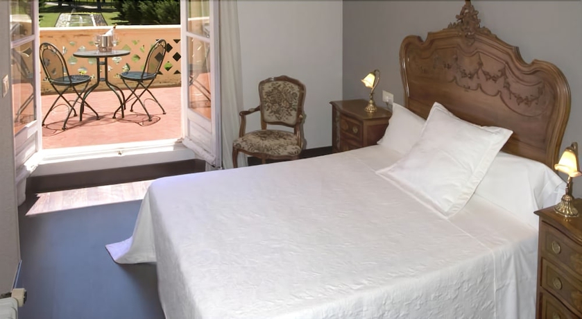 Imagen de la habitación del Hotel Balneario Palacio De Las Salinas. Foto 7