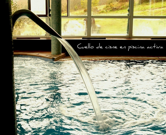 Imagen de la piscina del Hotel Balneario Rio Pambre. Foto 11