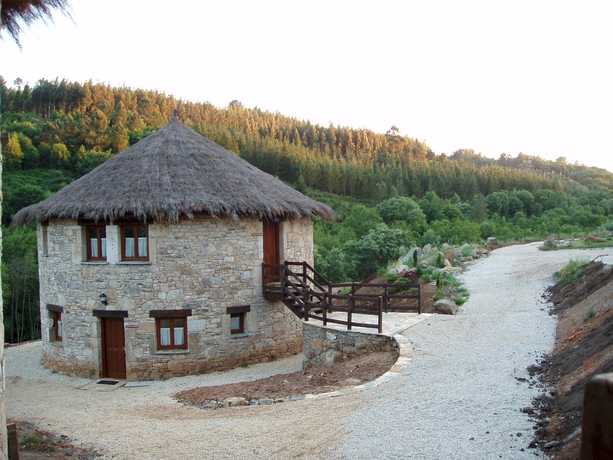 Imagen de los exteriores del Hotel Balneario Rio Pambre. Foto 8