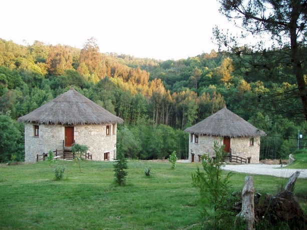 Imagen de los exteriores del Hotel Balneario Rio Pambre. Foto 9