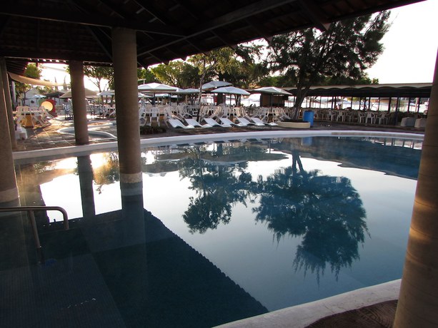 Imagen de la piscina del Hotel Balneario San Juan Cosal&aacute;. Foto 14