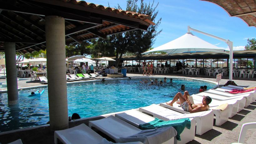 Imagen de la piscina del Hotel Balneario San Juan Cosal&aacute;. Foto 18
